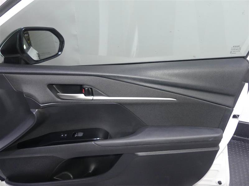 Used 2025 Toyota Camry LE FWD image 24