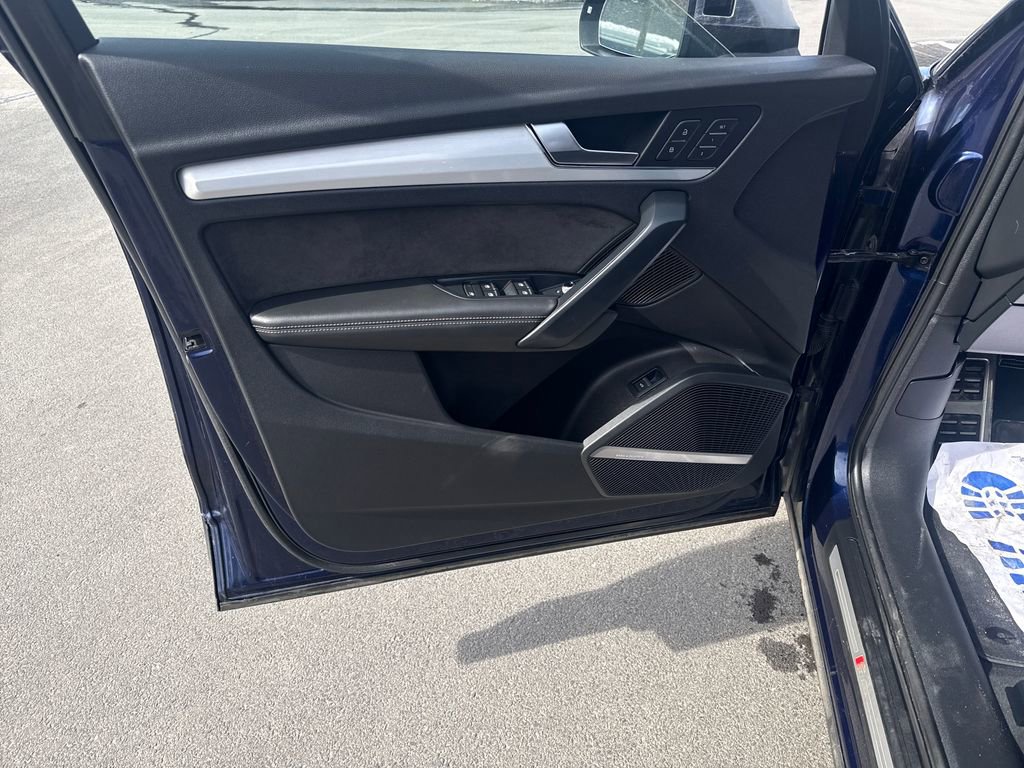 Used 2018 Audi SQ5 Premium Plus w/ S Sport Package image 13