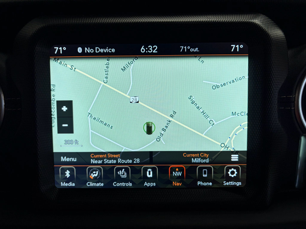 Used 2022 Jeep Wrangler Unlimited Sahara w/ Cold Weather Group AWD/4WD image 14