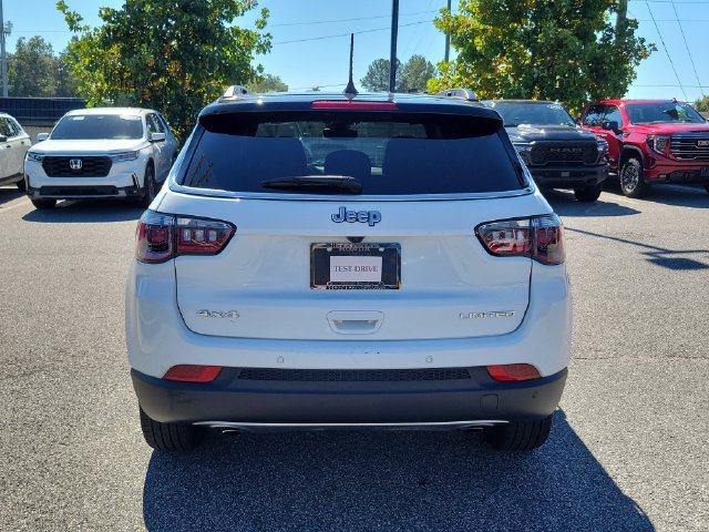 Used 2023 Jeep Compass Limited AWD/4WD image 5