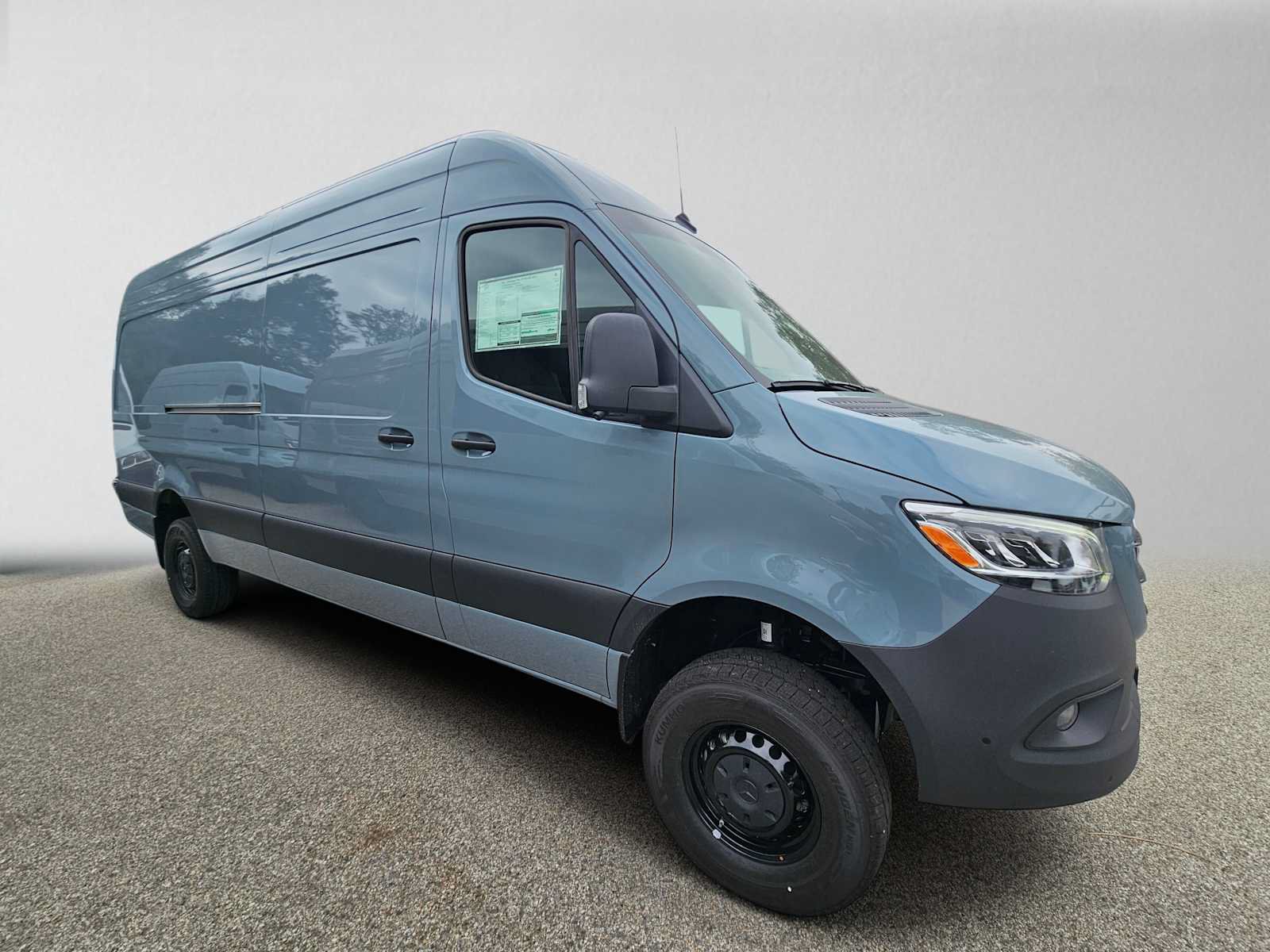 New 2026 Mercedes-Benz Sprinter 2500 image 2