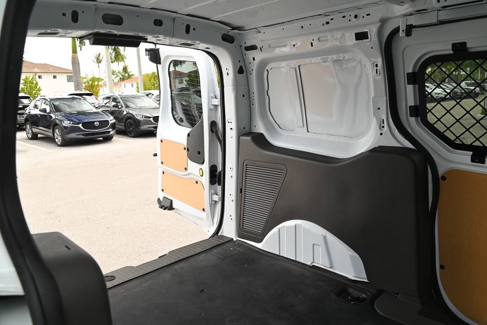 Used 2023 Ford Transit Connect XL image 12