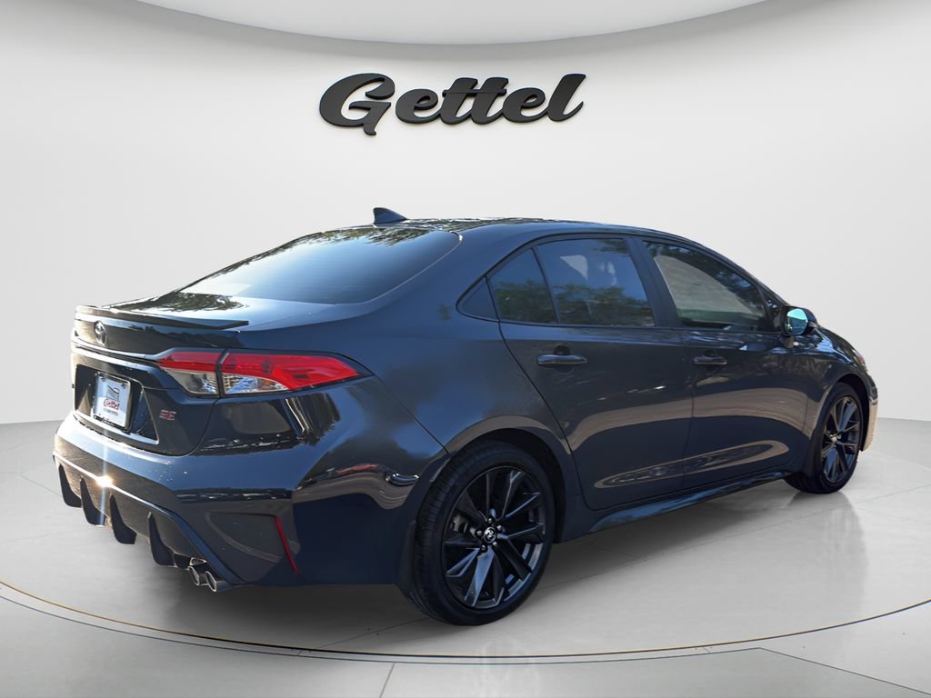 Used 2025 Toyota Corolla SE w/ Convenience Package FWD image 5