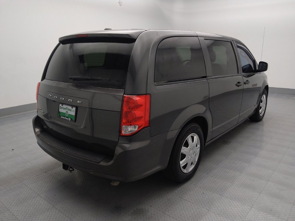 Used 2020 Dodge Grand Caravan SE w/ UConnect Hands-Free Group image 9