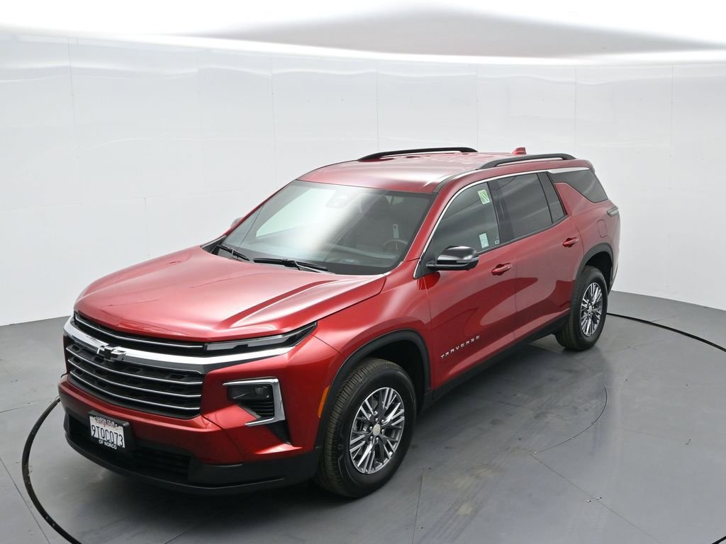 Used 2025 Chevrolet Traverse LT w/ Driver Confidence Package image 54