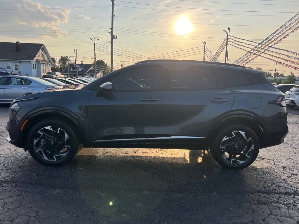 Used 2024 Kia Sportage SX AWD/4WD image 4
