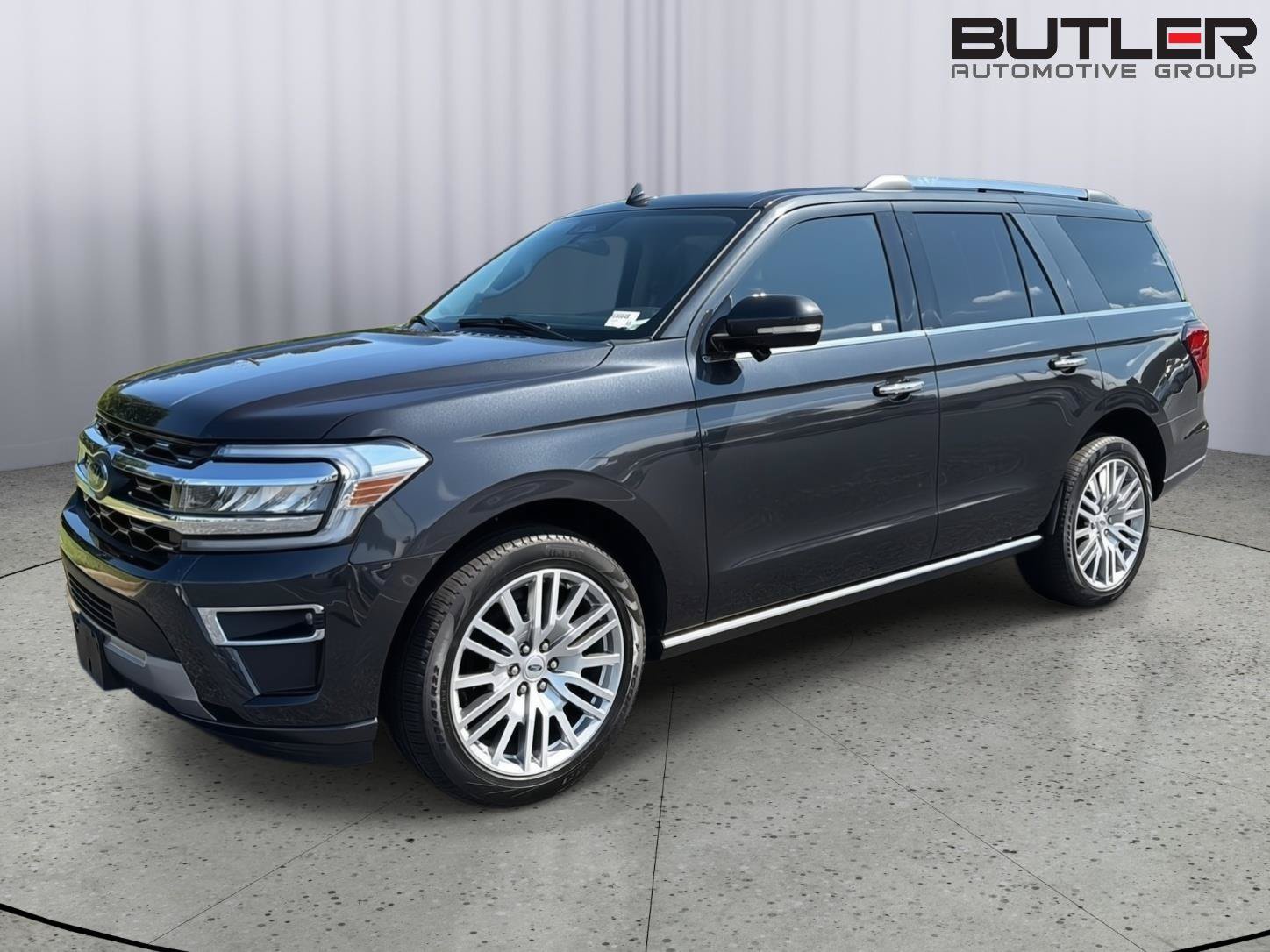 Used 2024 Ford Expedition Limited RWD image 2