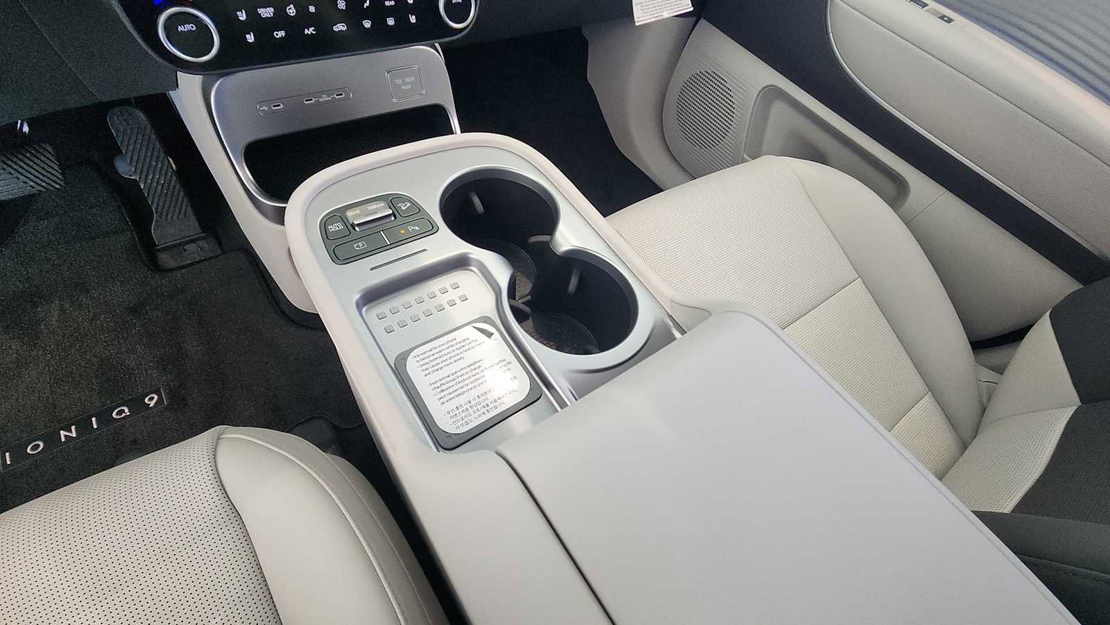 New 2026 Hyundai Ioniq 9 SEL AWD/4WD image 12