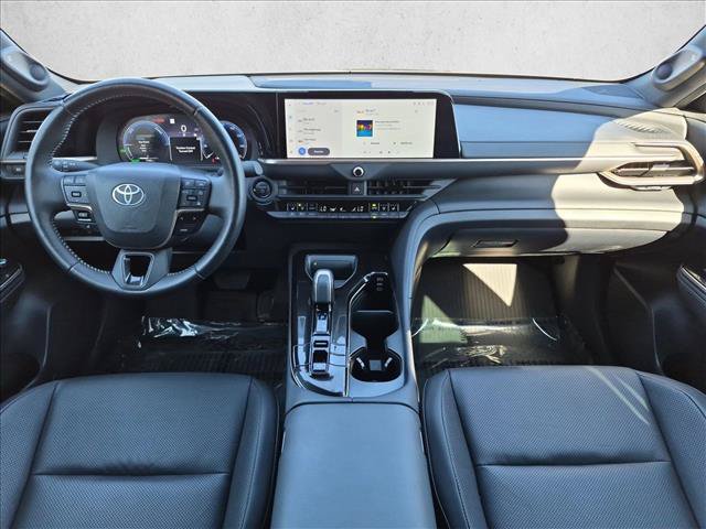 Certified 2025 Toyota Crown AWD/4WD image 18