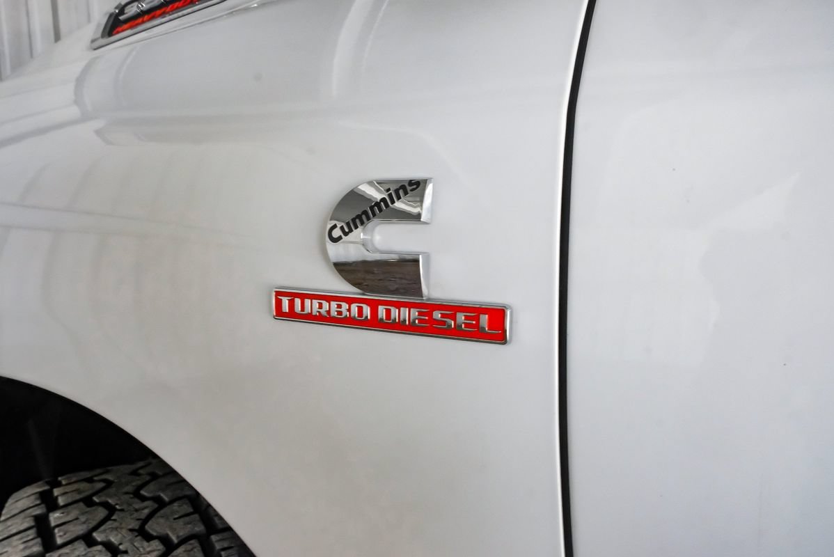 Used 2025 RAM 3500 Laramie AWD/4WD image 55