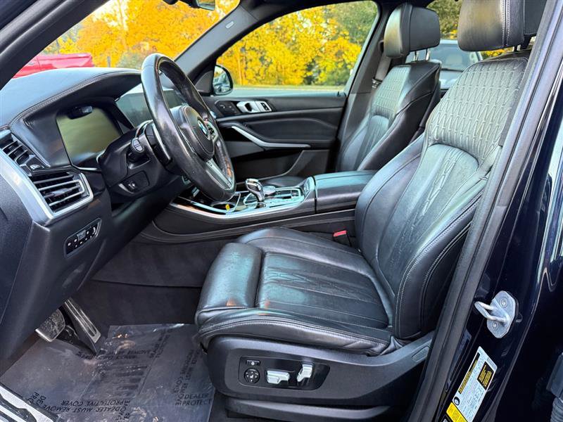 Used 2019 BMW X5 xDrive50i w/ M Sport Package image 30