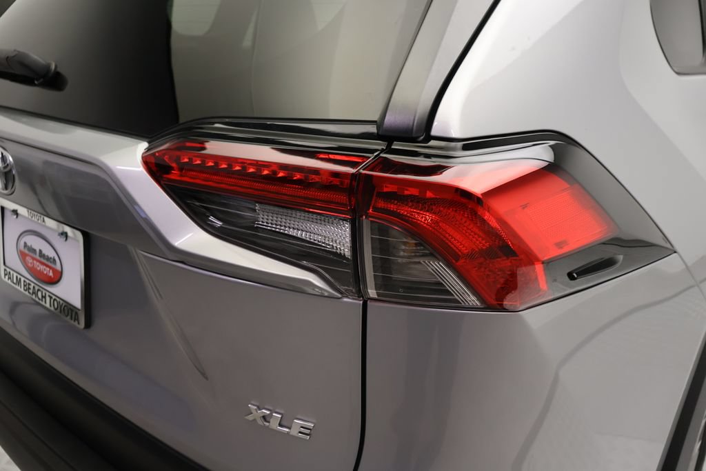 Certified 2023 Toyota RAV4 XLE FWD image 9