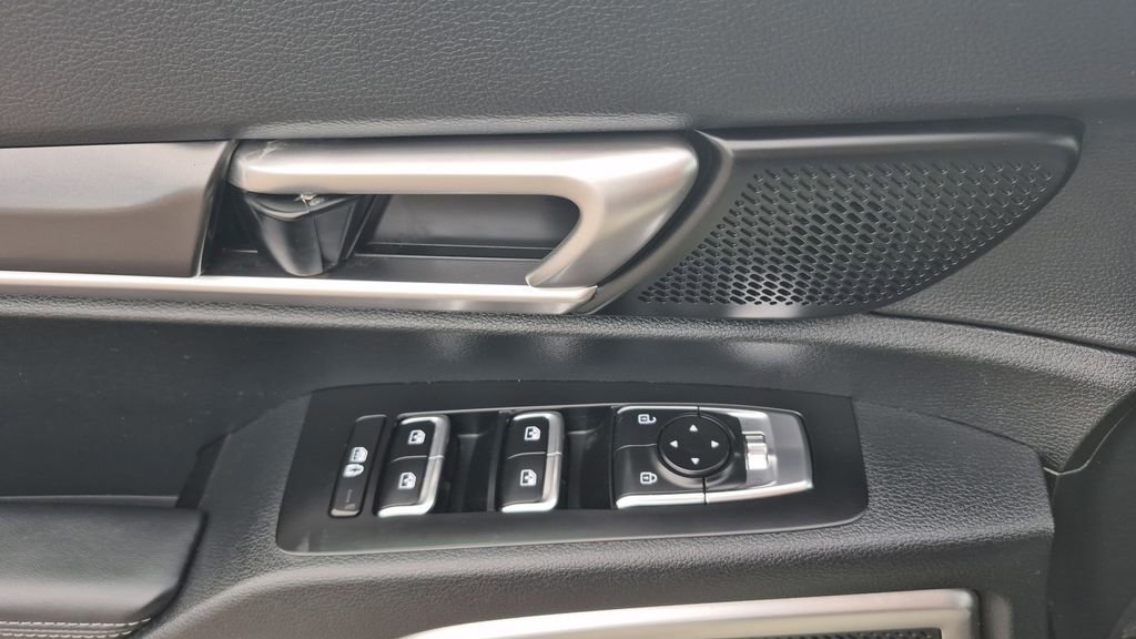 Certified 2025 Kia Telluride S image 9