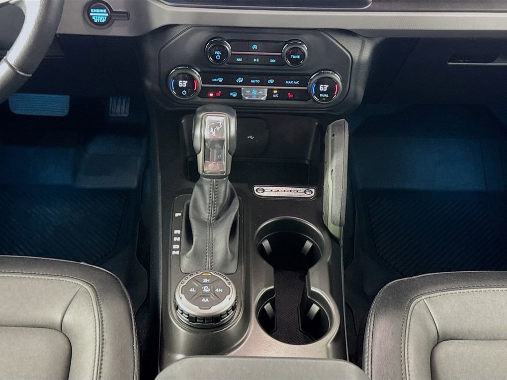Used 2023 Ford Bronco Everglades image 36