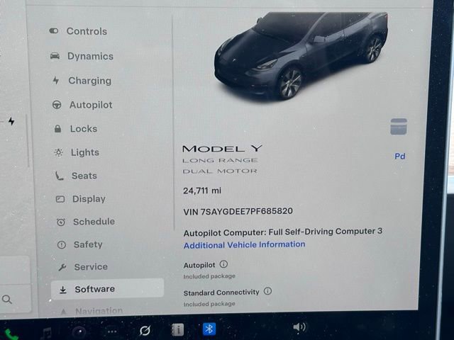 Used 2023 Tesla Model Y Long Range image 11
