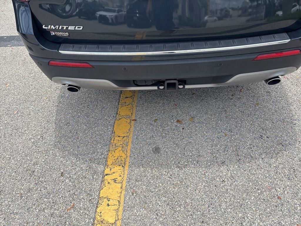 Used 2023 Ford Explorer Limited w/ Equipment Group 301A RWD image 9