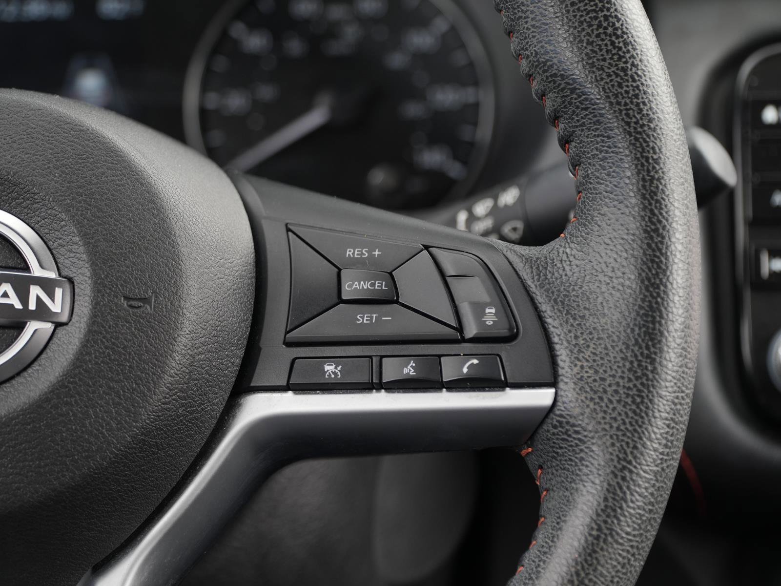 Used 2022 Nissan Kicks SR w/ Premium Package FWD image 19