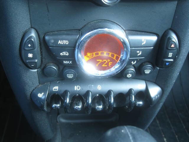 Used 2011 MINI Cooper Hardtop image 17