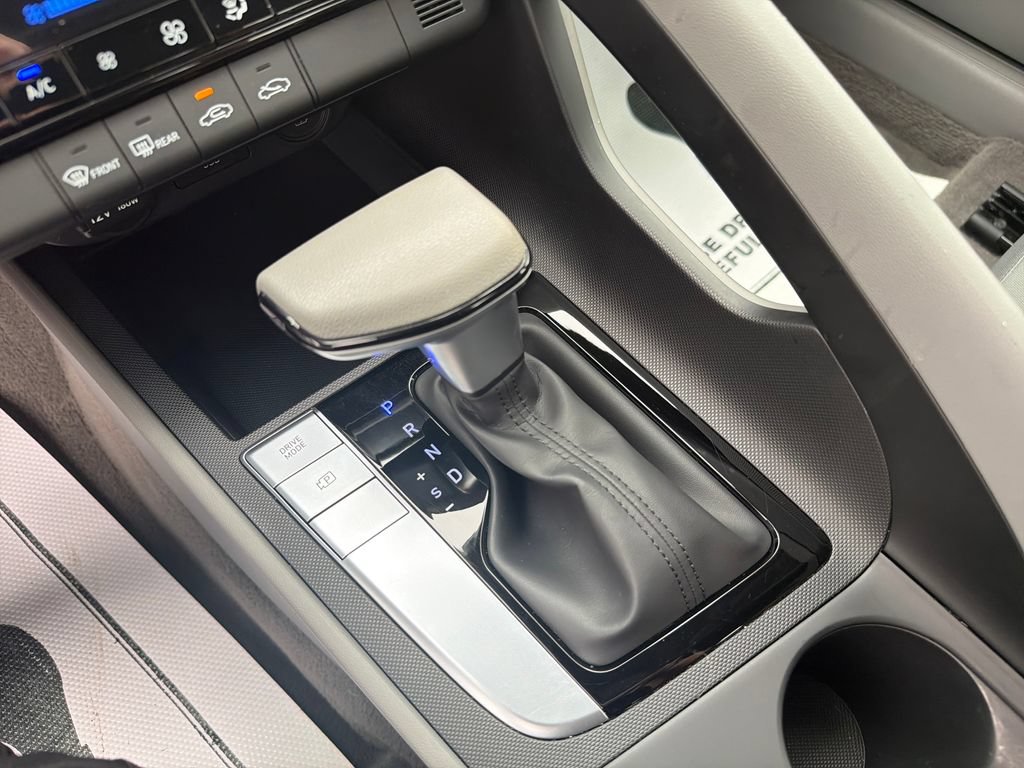 Certified 2023 Hyundai Elantra SEL FWD image 23