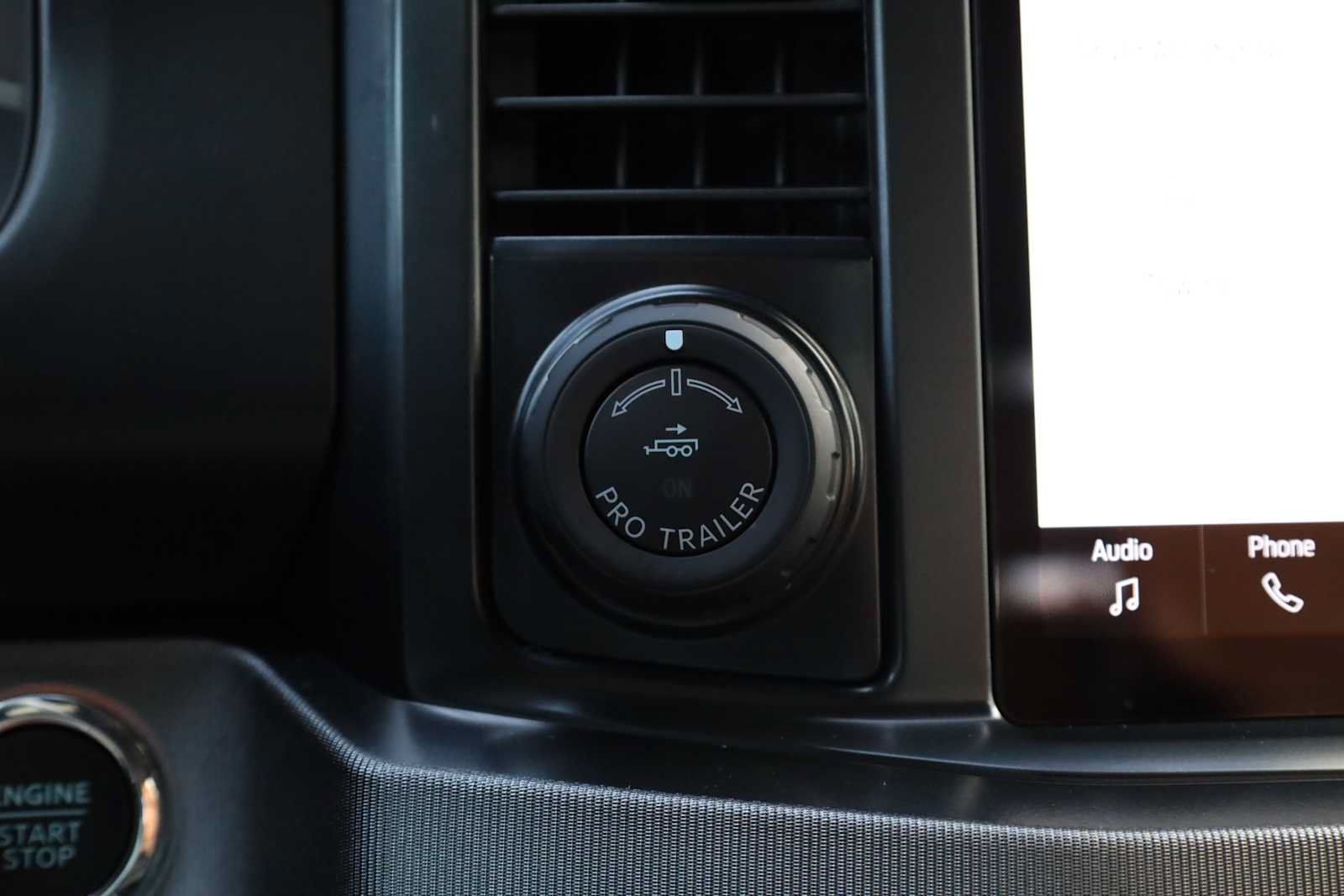 Used 2024 Ford F350 Platinum AWD/4WD image 30