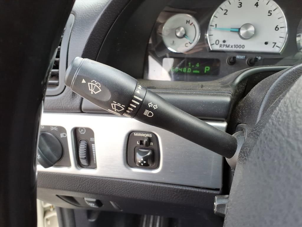 Used 2003 Ford Thunderbird Deluxe image 21