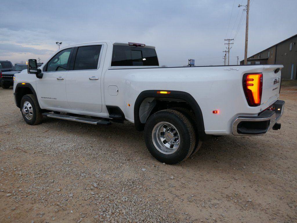 New 2026 GMC Sierra 3500 SLT w/ SLT Premium Package AWD/4WD image 7
