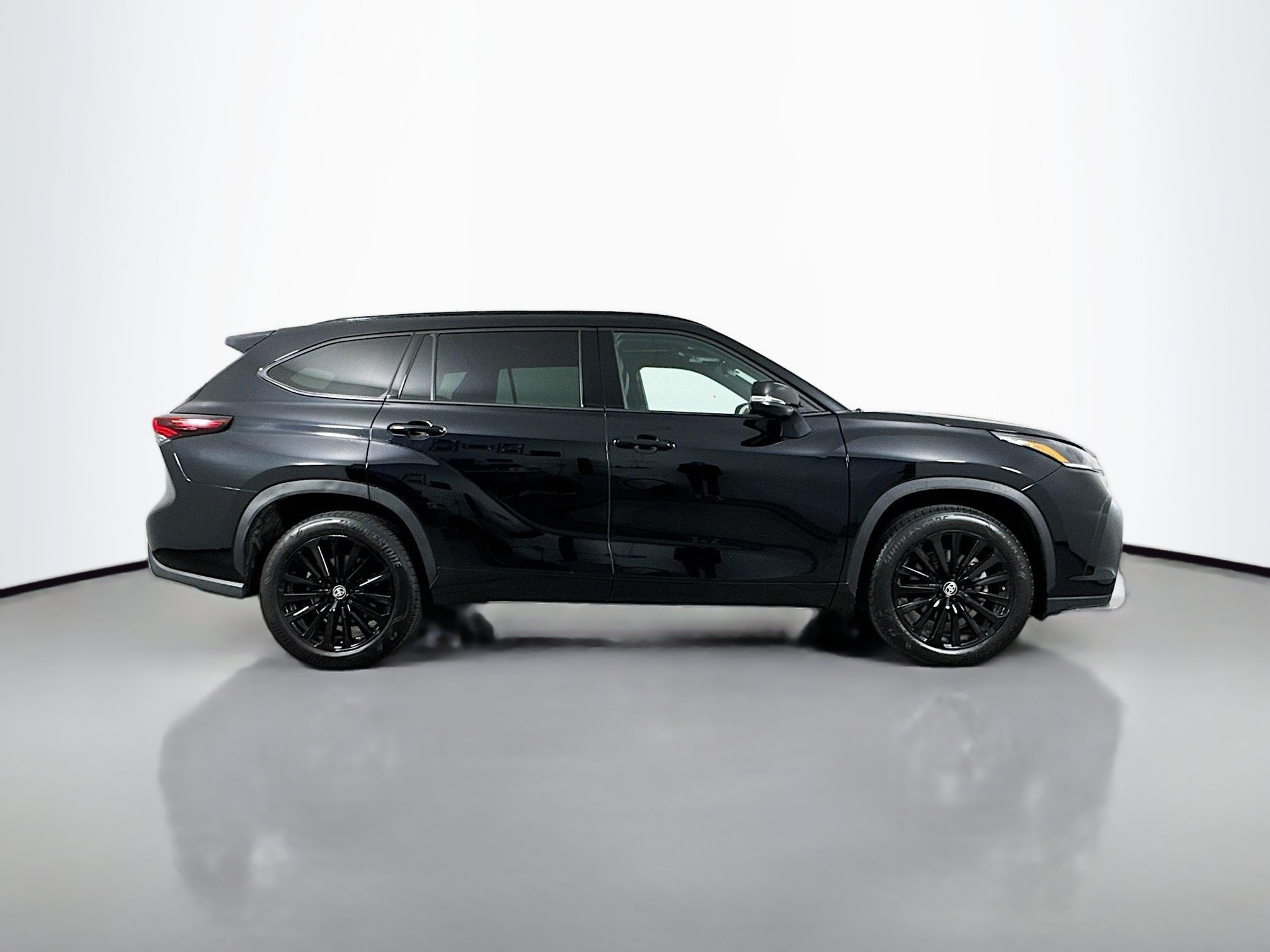 Certified 2025 Toyota Highlander XSE AWD/4WD image 8