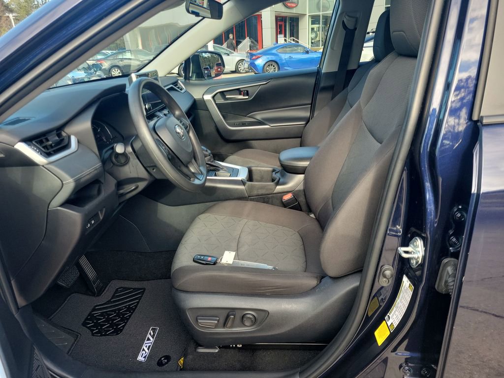 Certified 2025 Toyota RAV4 XLE image 15