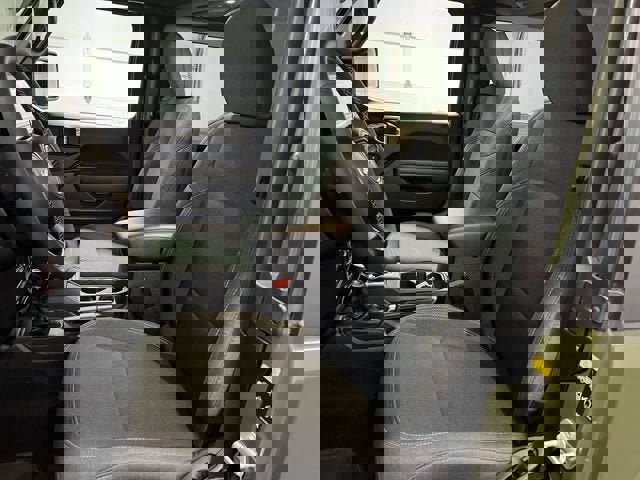 Used 2024 Jeep Wrangler Sport image 18