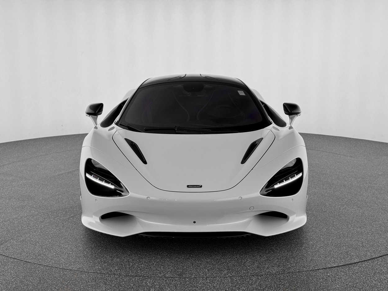 Used 2024 McLaren 750S image 9