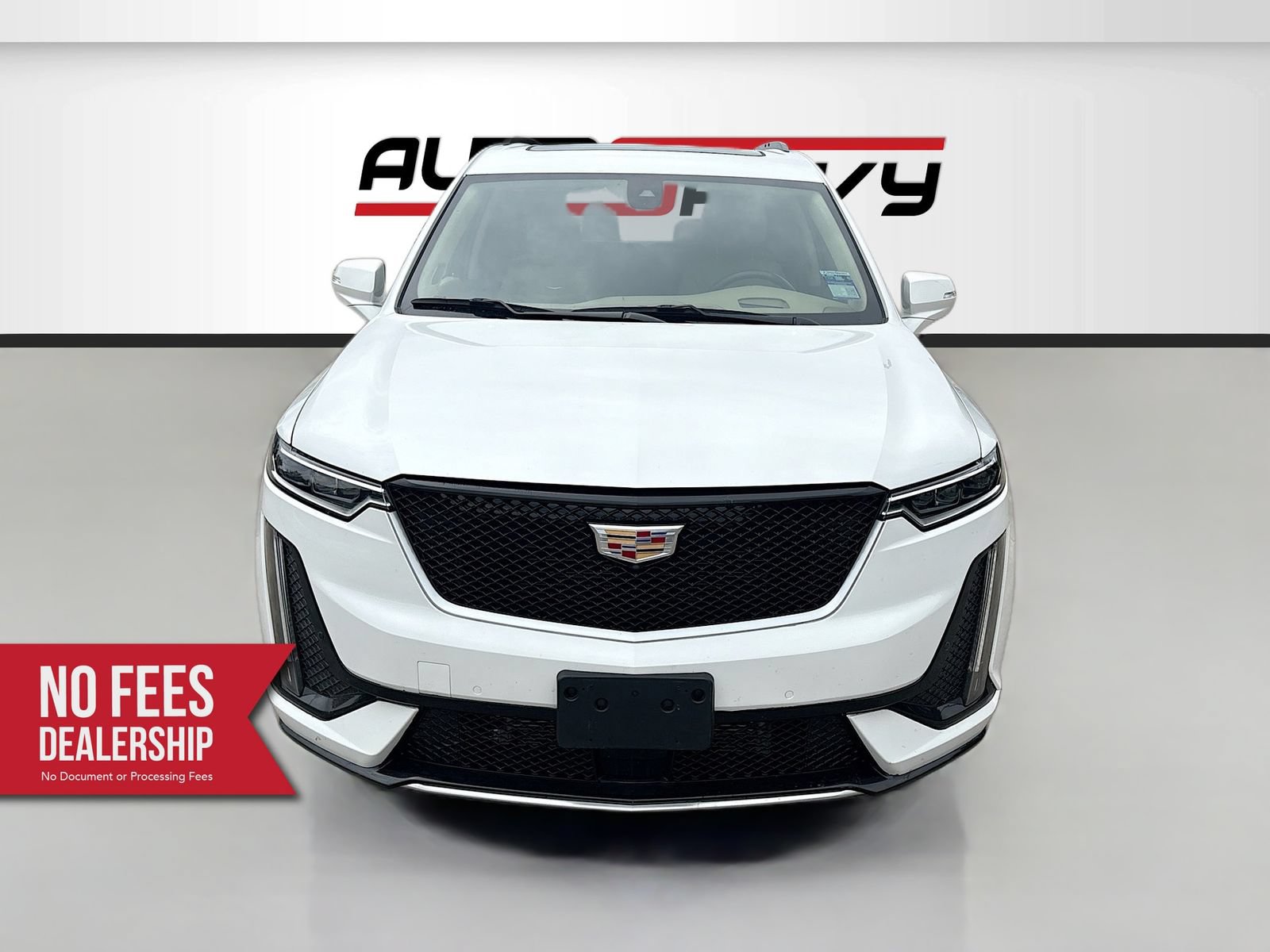 Used 2025 Cadillac XT6 Sport w/ Platinum Package AWD/4WD image 2