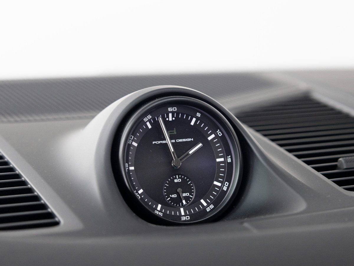 New 2025 Porsche Cayenne Turbo image 21