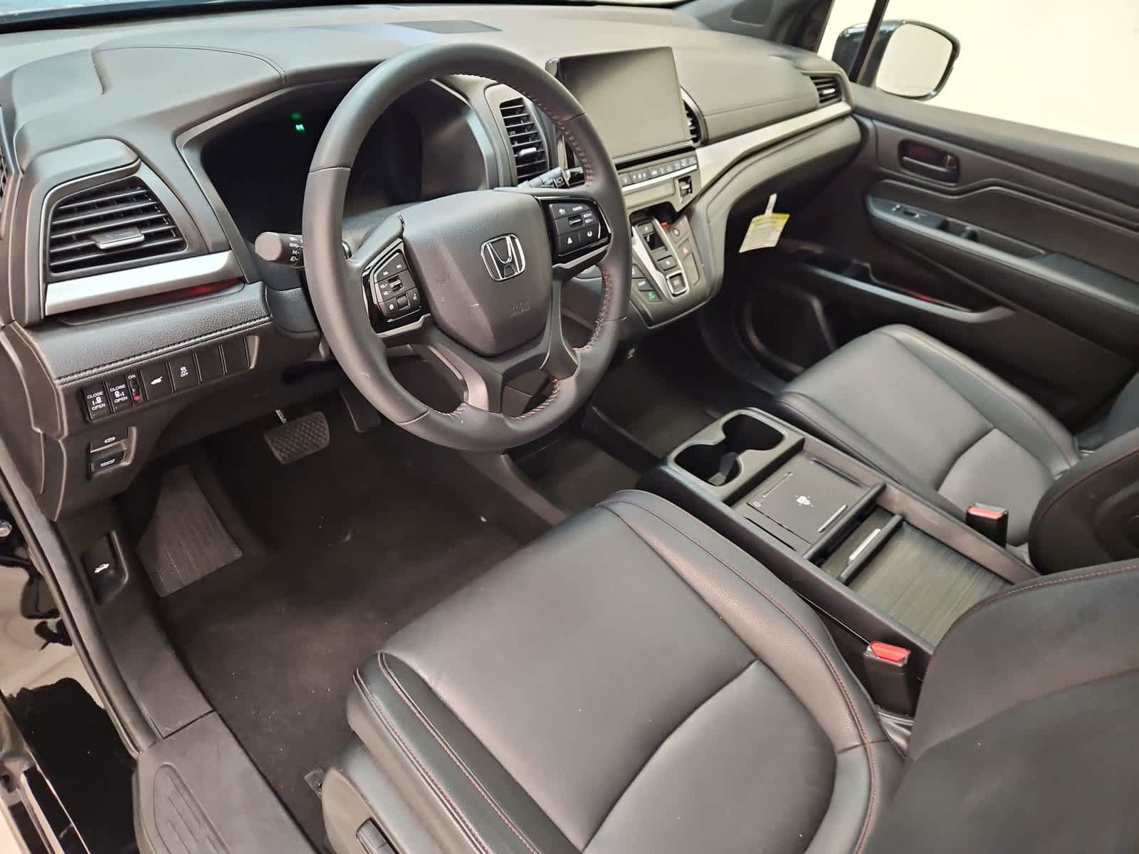 Used 2025 Honda Odyssey Sport-L image 2