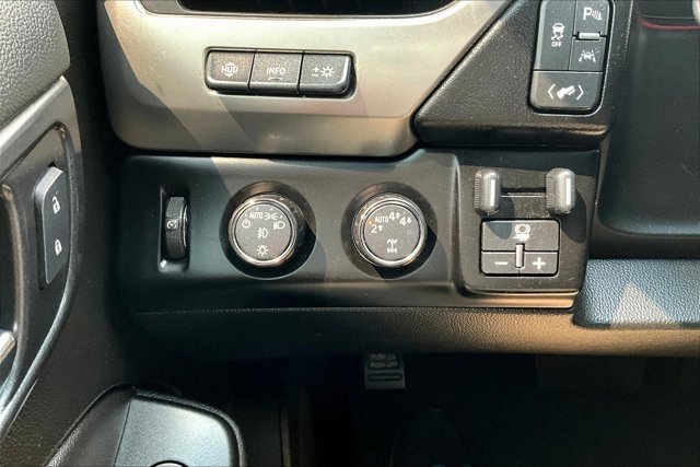 Used 2019 Chevrolet Tahoe Premier image 16