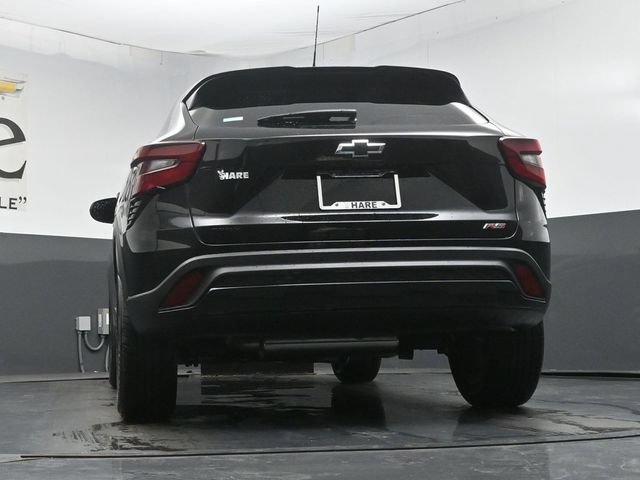 New 2026 Chevrolet Trax RS FWD image 32