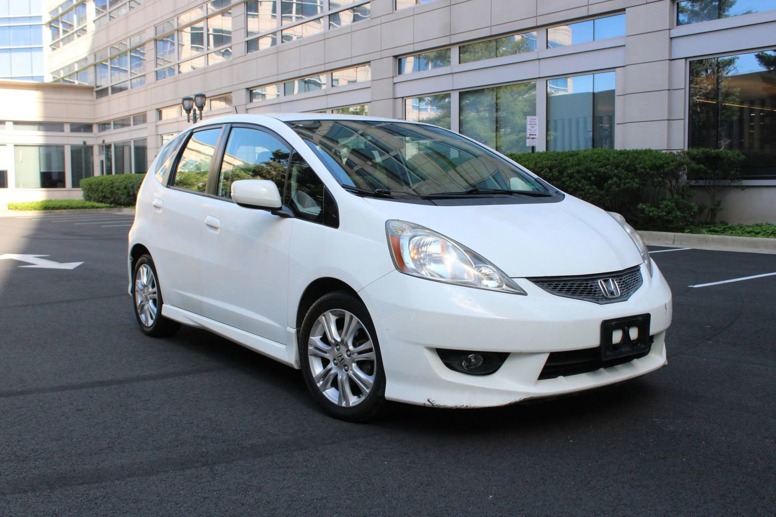 Used 2010 Honda Fit Sport image 1