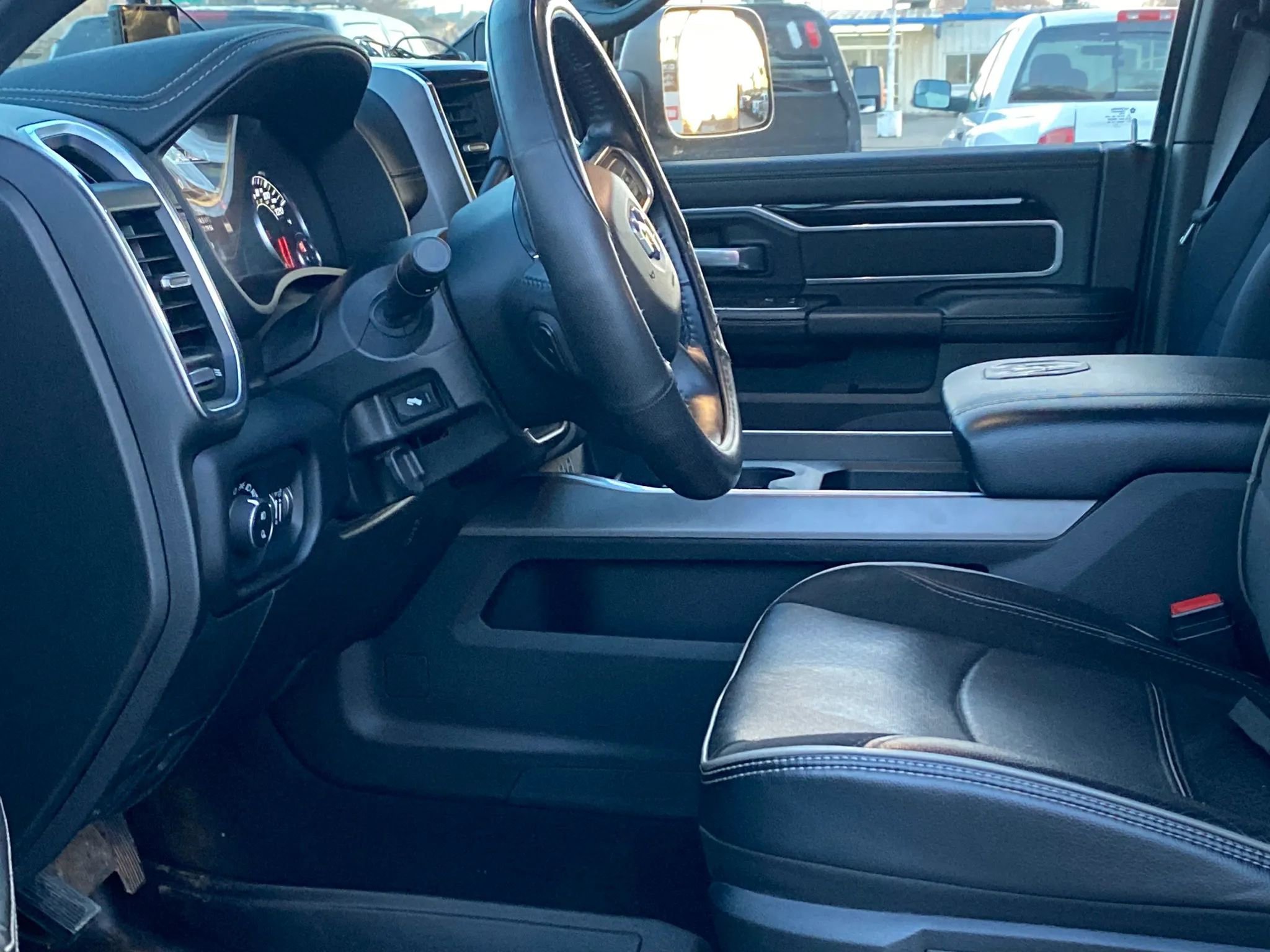 Used 2021 RAM 3500 Laramie w/ Night Edition image 11