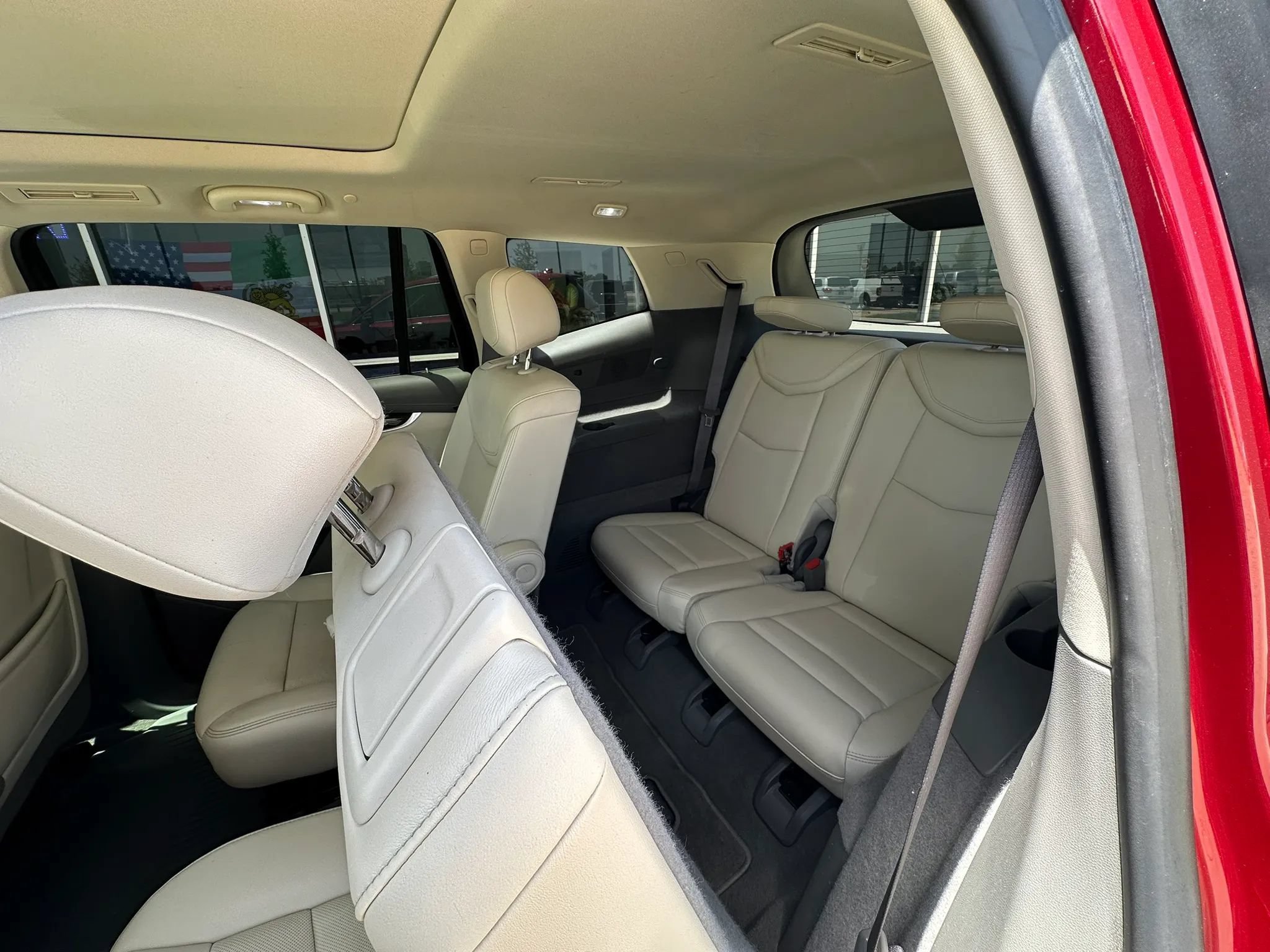 Used 2020 Cadillac XT6 Premium Luxury FWD image 16