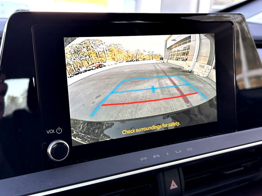 Used 2025 Toyota Prius Plug-In Hybrid FWD image 14