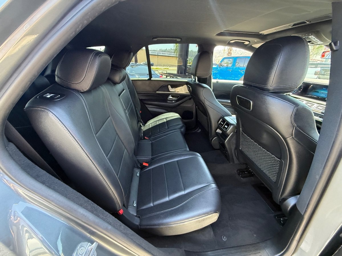 Used 2020 Mercedes-Benz GLE 350 w/ 3rd Row Seat Package image 19