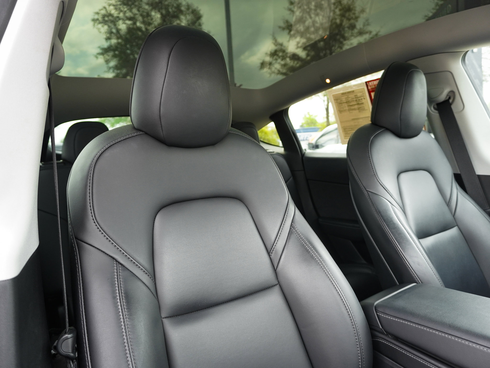 Used 2021 Tesla Model Y Long Range image 31