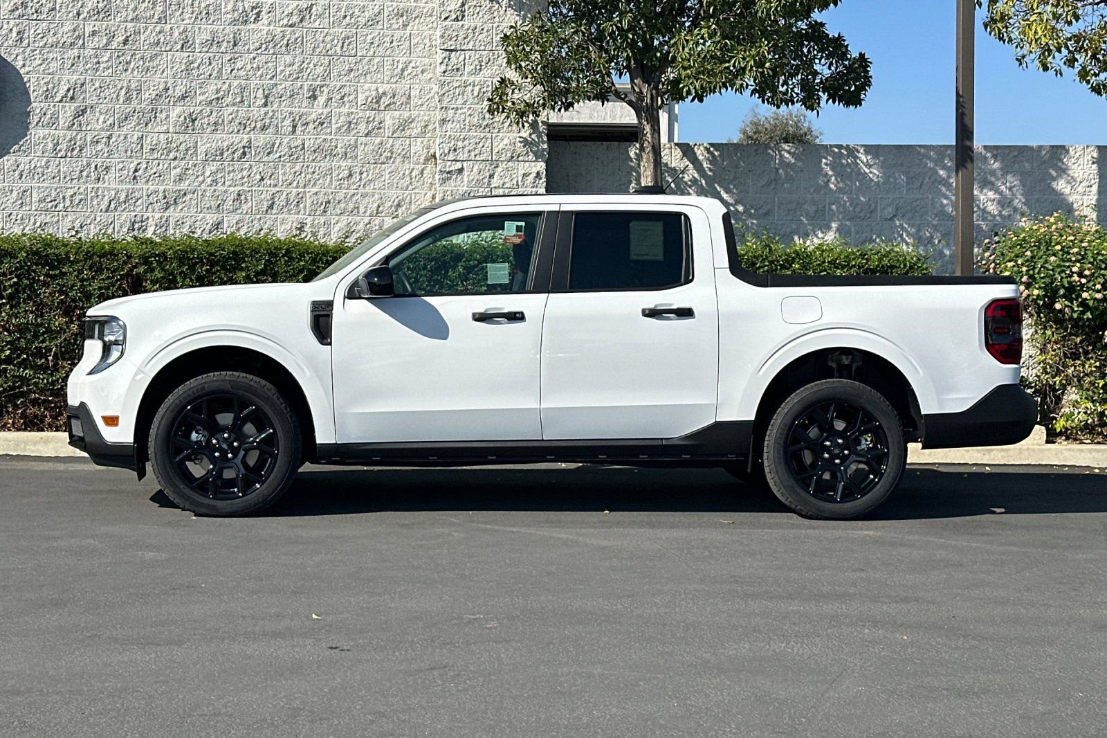New 2025 Ford Maverick XLT w/ Black Appearance Package image 7