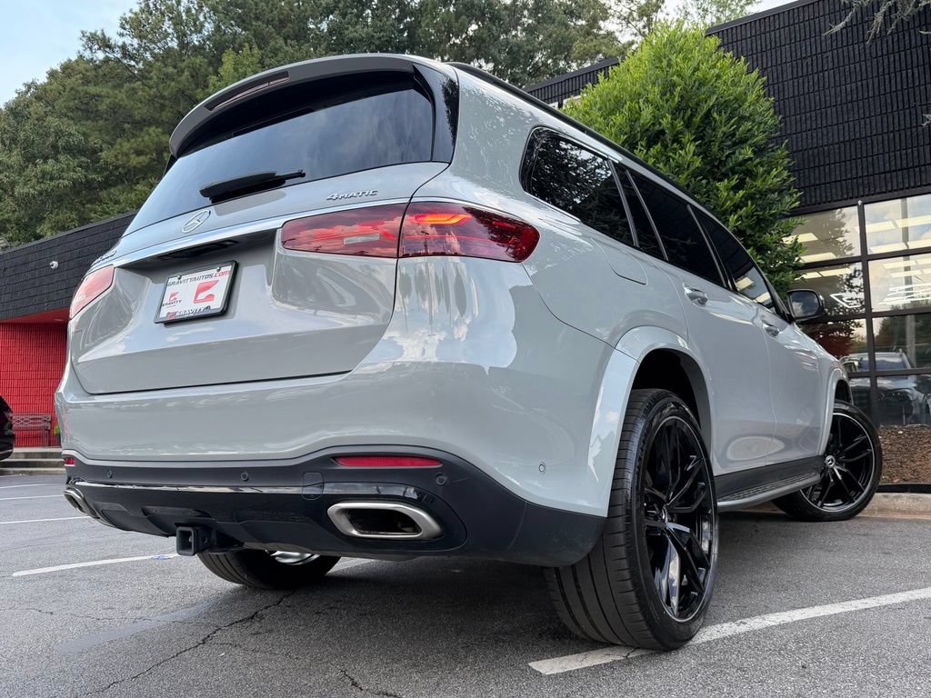 Used 2024 Mercedes-Benz GLS 580 4MATIC image 13