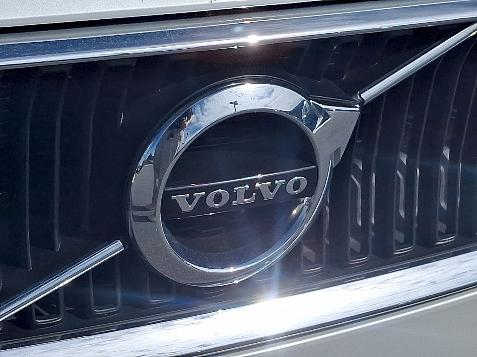 Used 2020 Volvo S60 T5 Momentum w/ Protection Package Premier FWD image 34