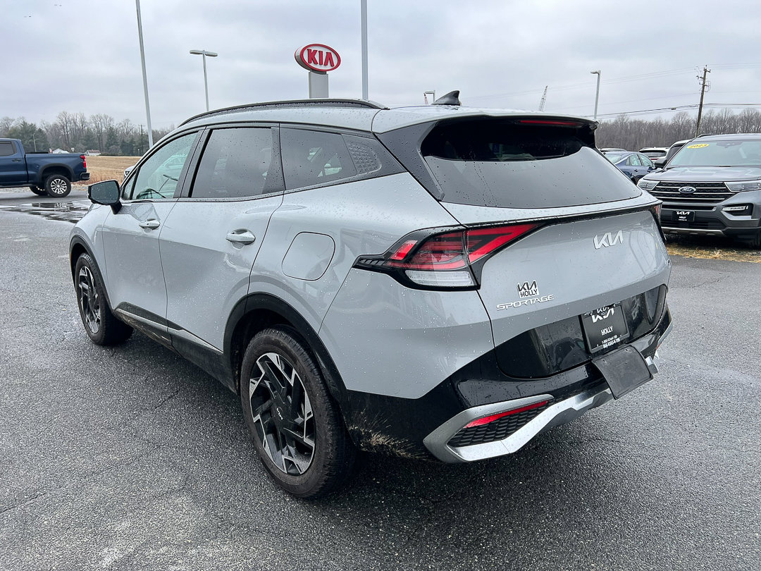 Used 2024 Kia Sportage SX image 3