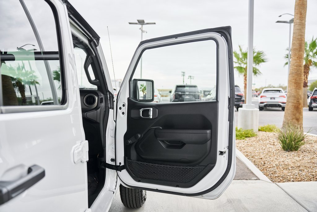 Used 2023 Jeep Wrangler Sport image 16