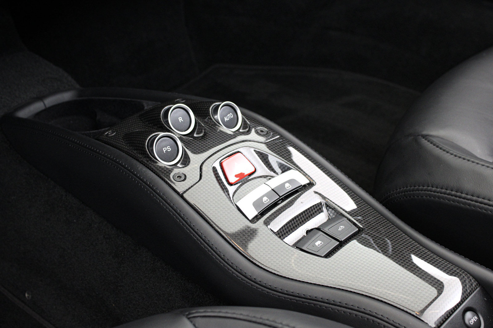 Certified 2013 Ferrari 458 Spider RWD image 42