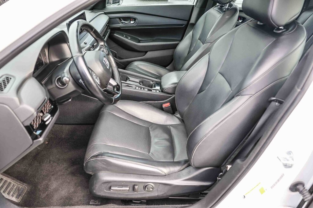 Used 2023 Honda Accord Sport image 10