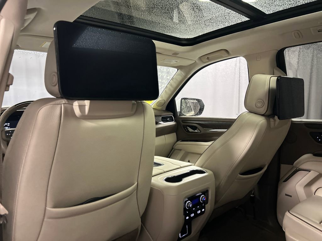 Used 2024 GMC Yukon Denali w/ Advanced Technology Package AWD/4WD image 25