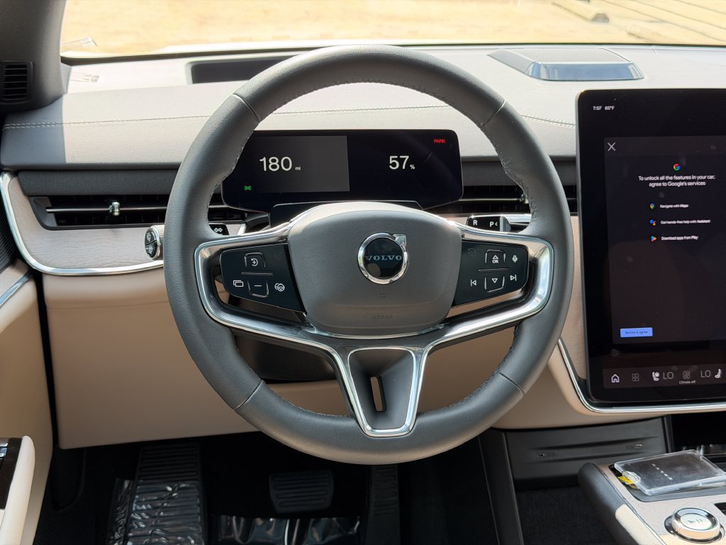Certified 2025 Volvo EX90 Plus AWD/4WD image 16
